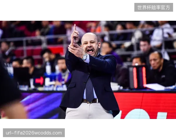 主教练布比斯塔的长期执教保证了球队战术的延续性和稳定性，是球队战斗力的根本。