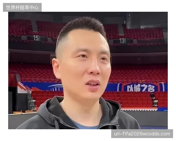 卢伟教练的进攻体系大获成功,上海队以统治级的数据成为联盟进攻最强队。 卢伟教练的进攻体系大获成功,上海队以统治级的数据成为联盟进攻最强队。